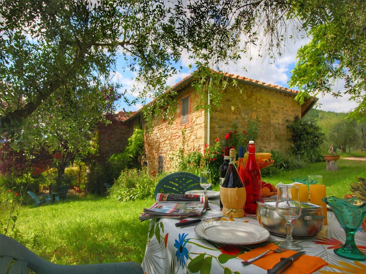 Farmhouse Luxuriöses Bauernhaus in Rufina mit Terrasse - Outdoor photo 2