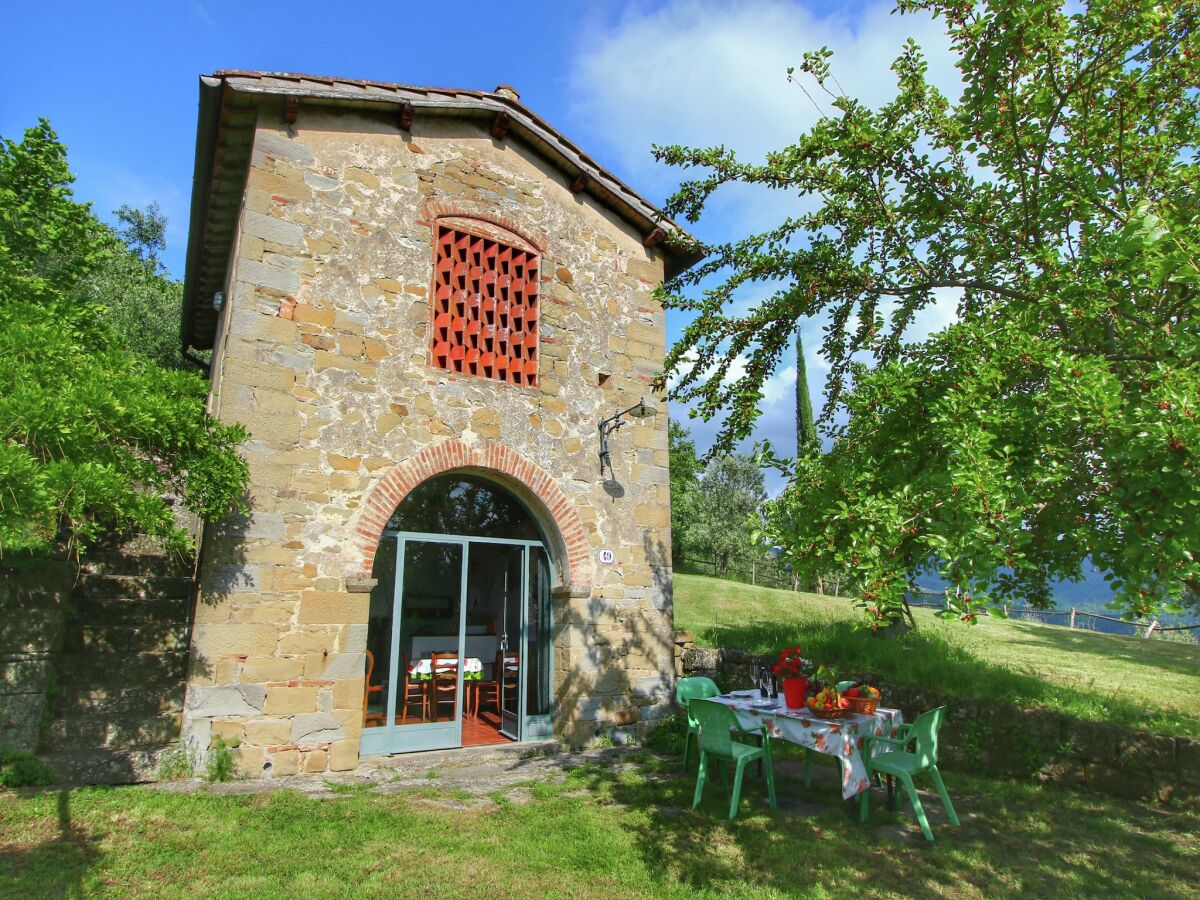 Holiday house Gemütliches Ferienhaus in Rufina mit Swimmingpool