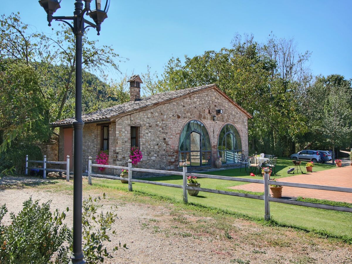 Holiday house Cottage in Todi with Pool and Terrace