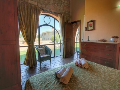Holiday house Cottage in Todi with Pool and Terrace - Features photo 24