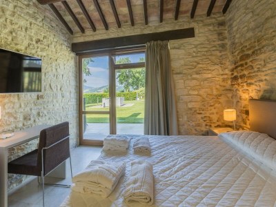 Villa Scenic villa with heated pool - Features photo 20