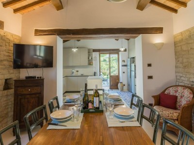 Villa Scenic villa with heated pool - Features photo 35