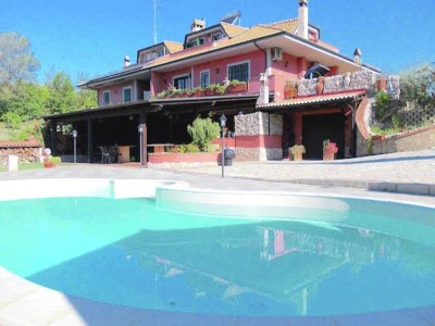 Villa Villa in Monterotondo with Pool & Tiber Views in Rome and Surroundings - Villa