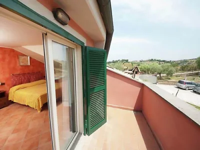 Villa Villa in Monterotondo with Pool & Tiber Views - Outdoor photo 2