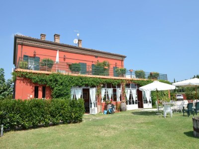 Apartment San Marino Poolside Stay - Outdoor photo 4
