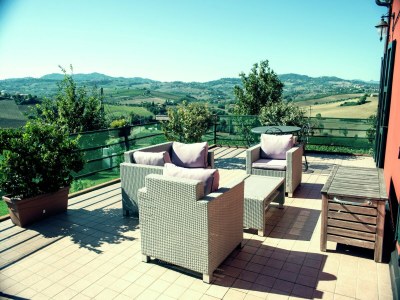 Apartment San Marino Poolside Stay - Outdoor photo 7