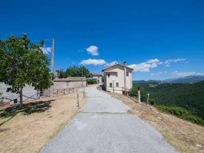 Holiday house Holiday Home in Sellano with Pool & Views - Outdoor photo 17
