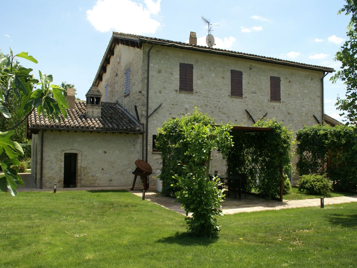 Holiday house Swim, Savor, and Stroll in Umbria - Outdoor photo 5