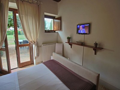Holiday house Swim, Savor, and Stroll in Umbria - Features photo 34
