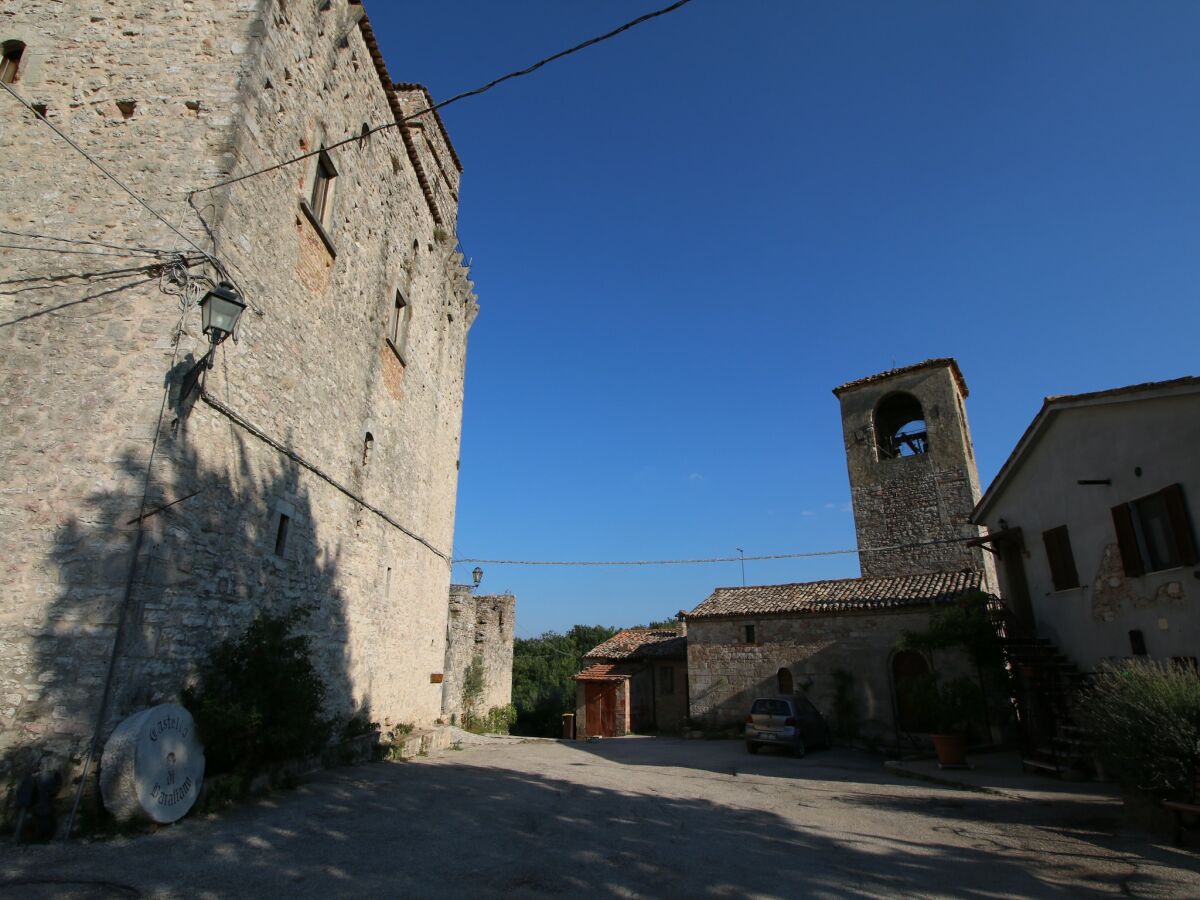 Castle Umbriens Charme am Pool - Outdoor photo 4