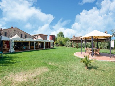 Farmhouse Belvilla by OYO Large Farmhouse with Pool - Outdoor photo 4