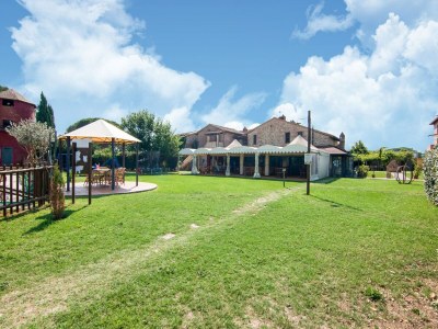 Farmhouse Belvilla by OYO Large Farmhouse with Pool - Outdoor photo 5
