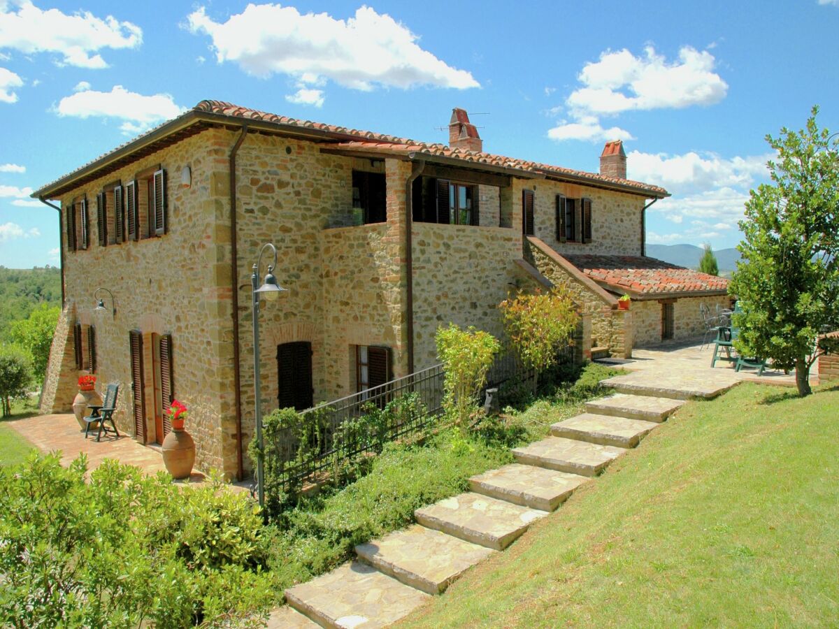 Farmhouse Malerisches Bauernhaus mit Pool