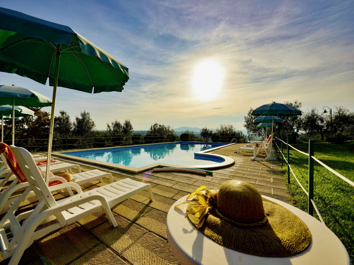Farmhouse Farmhouse in Città della Pieve with Pool - Outdoor photo 5