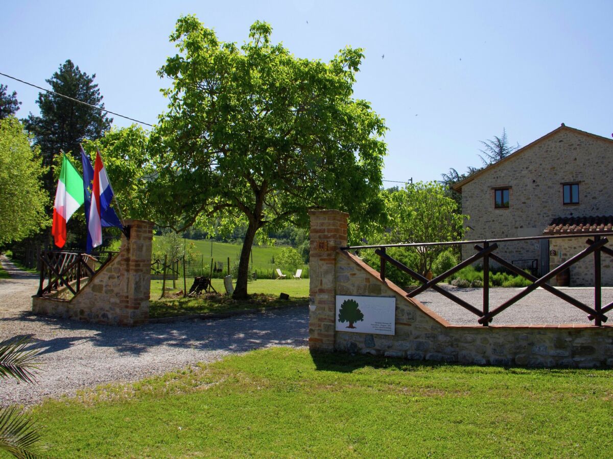 Holiday house Ferienhaus in Pietrafitta am Trasimenischen See - Outdoor photo 2