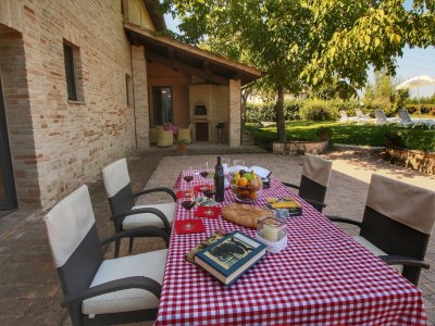 Cottage Umbrisches Herrenhaus, umgeben von Weinbergen - Outdoor photo 6