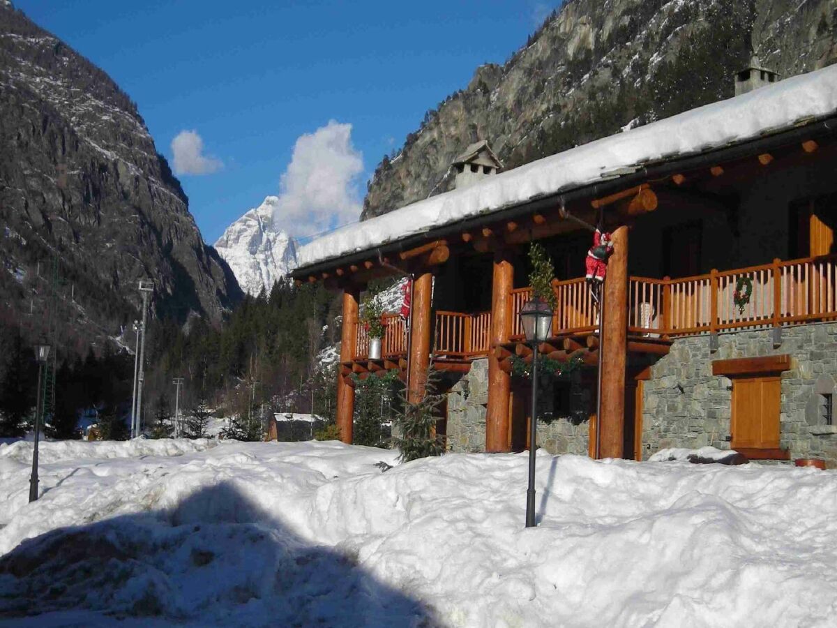 Apartment Apartment in Antey-Saint-André near Ski Area