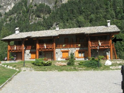 Apartment Apartment in Antey-Saint-André near Ski Area - Outdoor photo 2