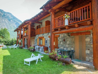 Apartment Apartment in Antey-Saint-André near Ski Area - Outdoor photo 10