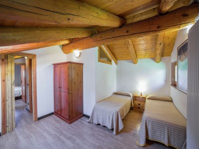 Apartment A Cozy Alpine Retreat - Features photo 28