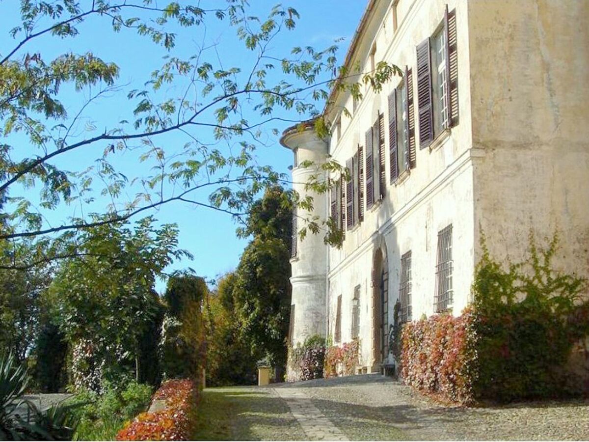 Castle Ein Schlossaufenthalt im Weinland - Outdoor photo 4