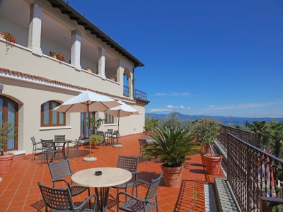 Holiday house Wunderschönes Ferienhaus mit Seeblick in Soiano del Lago - Outdoor photo 6