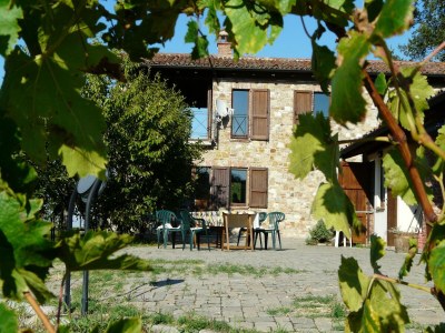 Villa Schöne Villa in Ziano Piacentino inmitten von Weinbergen - Outdoor photo 12