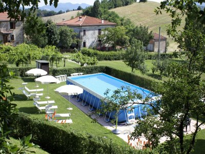 Apartment Stay with Balcony Views - Outdoor photo 11