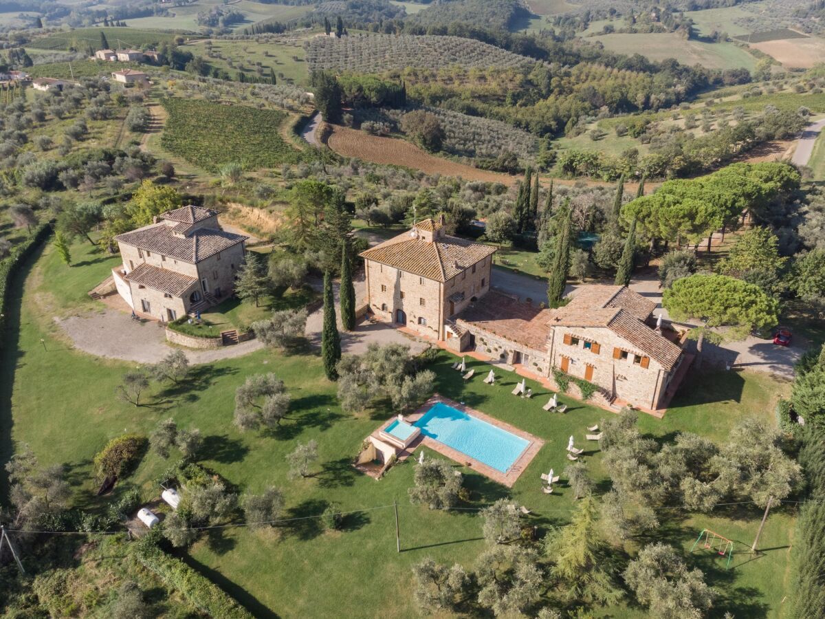 Holiday house Tuscan Cottage with 2 Pools - Outdoor photo 3