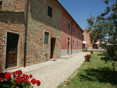 Holiday house Gemütliches Ferienhaus in Capraia e Limite mit Swimminpool - Outdoor photo 4