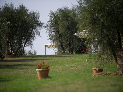 Holiday house Gemütliches Ferienhaus in Capraia e Limite mit Swimminpool - Outdoor photo 17