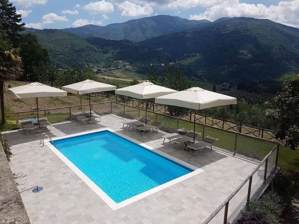 Holiday house Agriturismo Poggio di Montepescoli - L'Aia - Outdoor photo 2