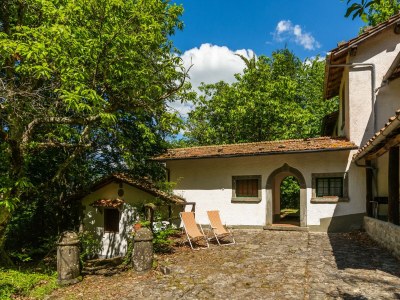 Holiday house Ferienhaus in Migliorini mit Pool & Natur - Outdoor photo 2