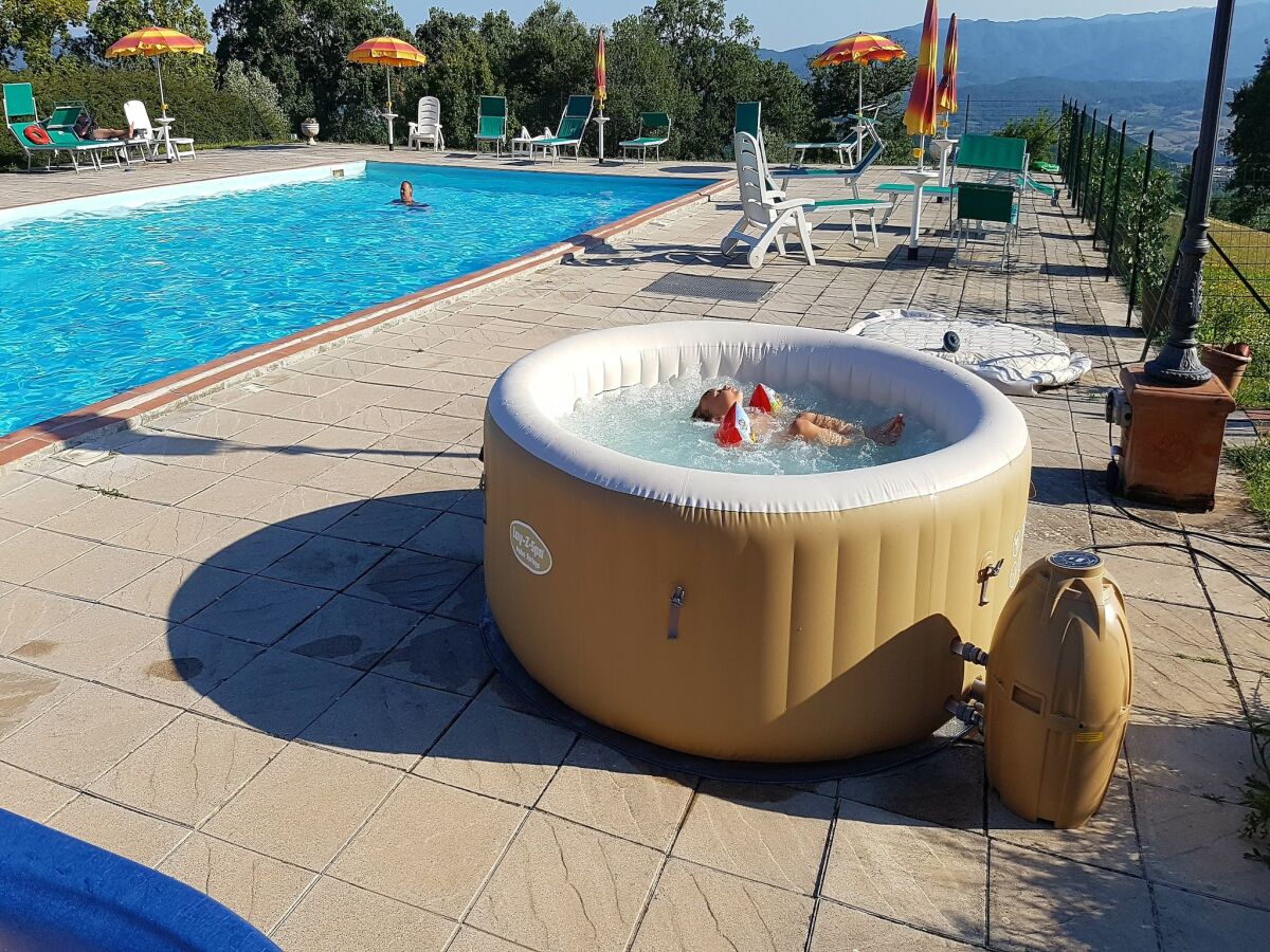 Chalet Farmhouse in Poppi with Pool & Forest Nearby - Outdoor photo 5