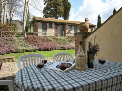 Chalet Farmhouse in Poppi with Pool & Forest Nearby - Outdoor photo 4