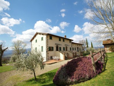 Chalet Farmhouse in Poppi with Pool & Forest Nearby - Outdoor photo 8