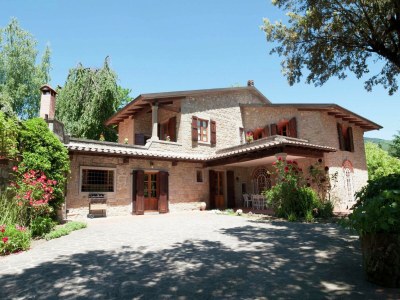 Villa Villa in Casentino mit Pool und Schlossblick - Outdoor photo 8