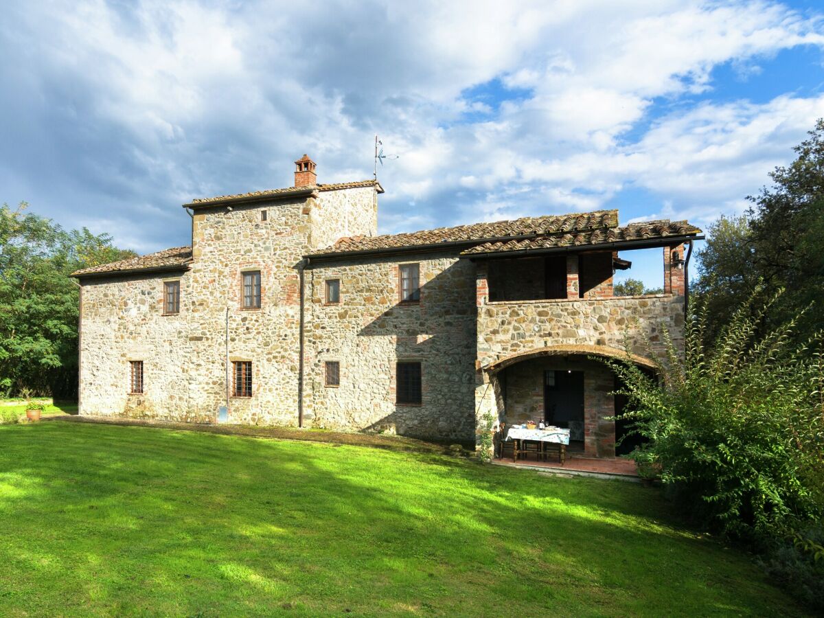 Holiday house Authentic farmhouse with pool