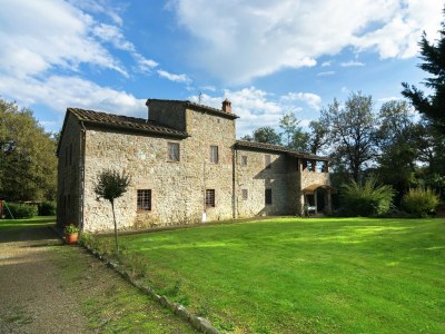 Holiday house Authentic farmhouse with pool - Outdoor photo 2