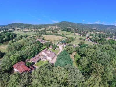 Holiday house Authentic farmhouse with pool - Environment photo 32