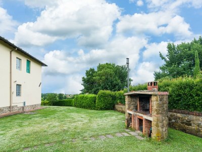 Farmhouse Farmhouse with Pool View - Outdoor photo 3
