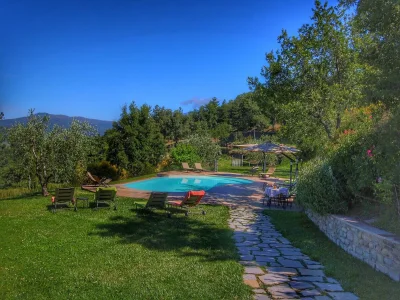 Farmhouse Farmhouse in Loro Ciuffenna with Pool & Garden in Loro Ciuffenna - Farmhouse