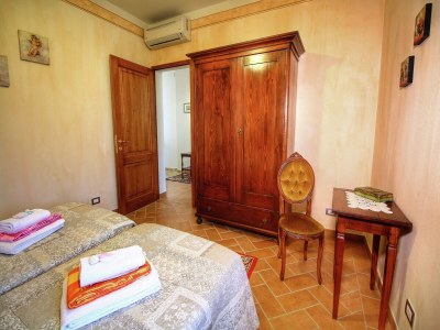 Holiday house Tuscan Retreat with Pool - Features photo 21