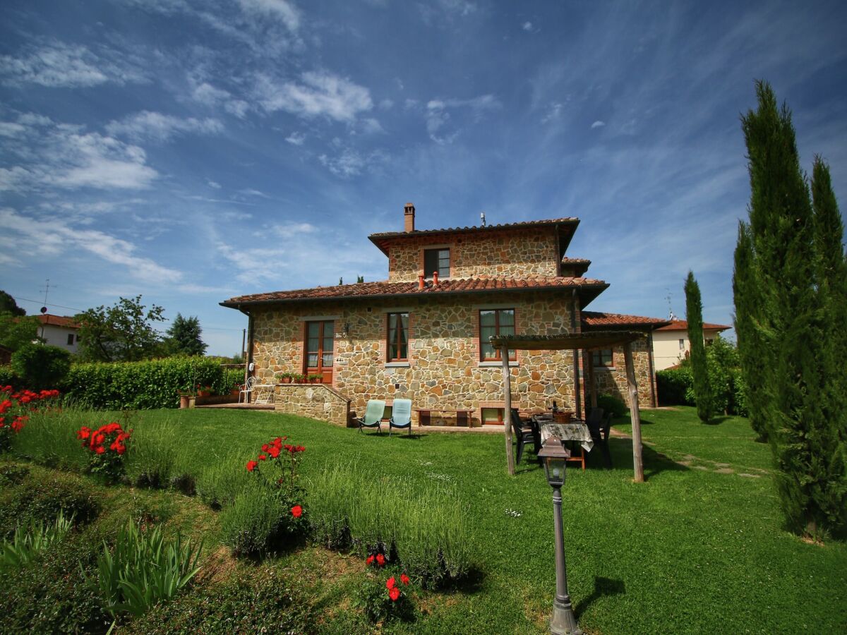 Holiday house Rustic Retreat with  Pool - Outdoor photo 2