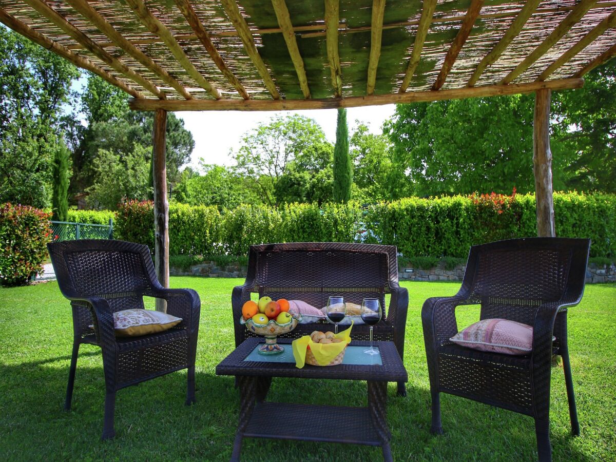Holiday house Rustic Retreat with  Pool - Outdoor photo 5