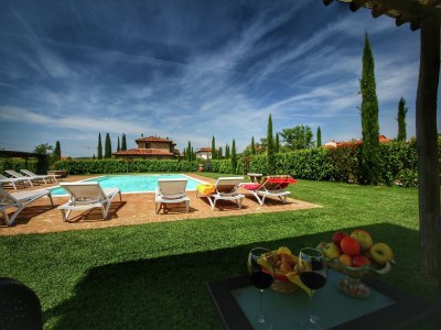 Holiday house Rustic Retreat with  Pool - Outdoor photo 7