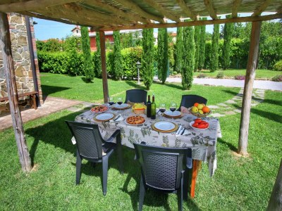 Holiday house Rustic Retreat with  Pool - Outdoor photo 16