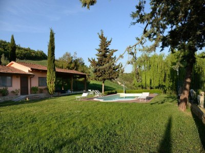 Holiday house Elegant Tuscan Holiday Home - Outdoor photo 9