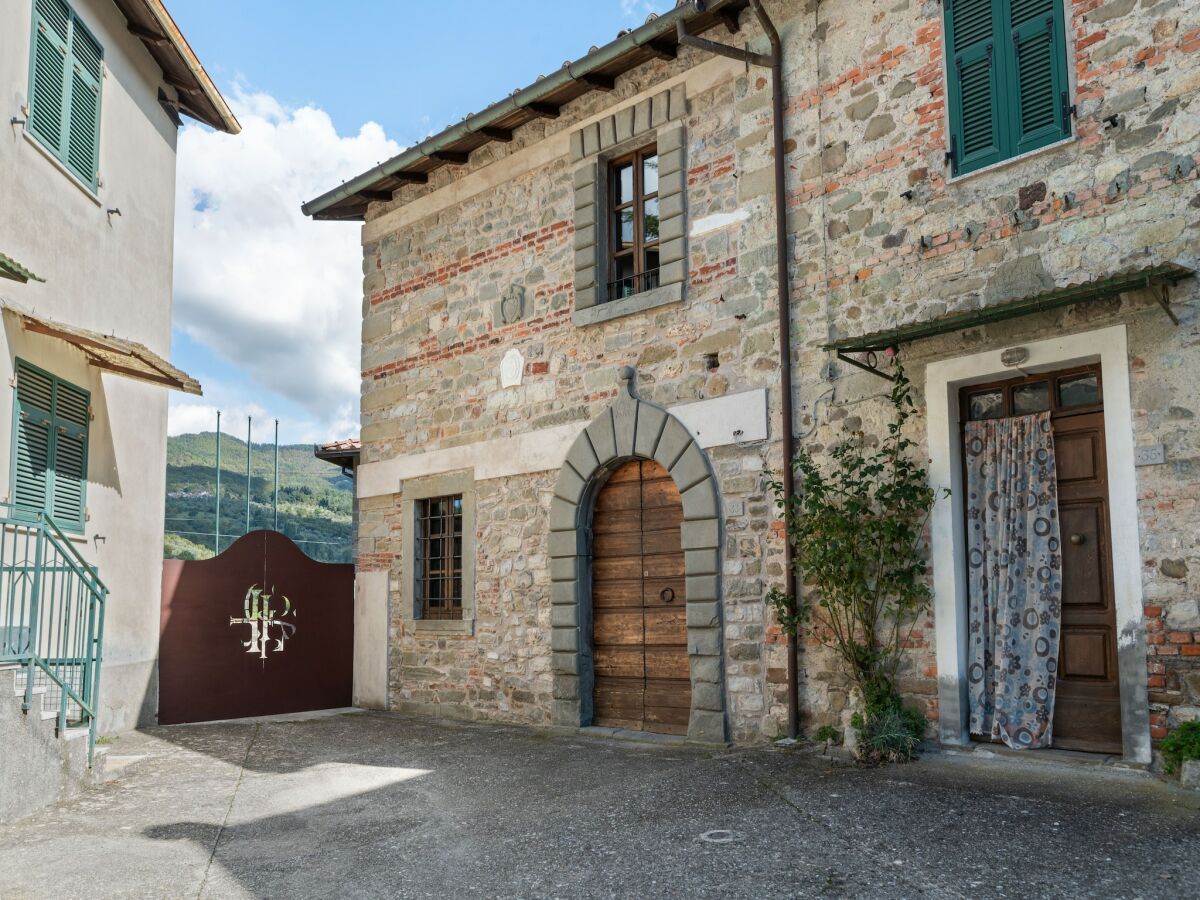 Apartment Relaxing Tuscan Home with WiFi - Outdoor photo 2