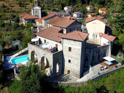 Apartment Relaxing Tuscan Home with WiFi in Casola in Lunigiana - Apartment